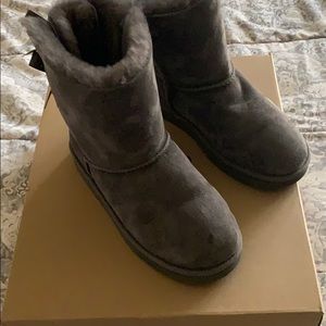 Bailey Bow Ugg Boots kids size 4 women size 7